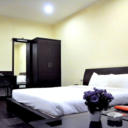 Hotel Suncity Palace Jharsuguda Exteriör bild