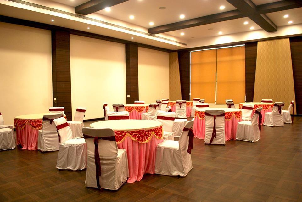 Hotel Suncity Palace Jharsuguda Exteriör bild