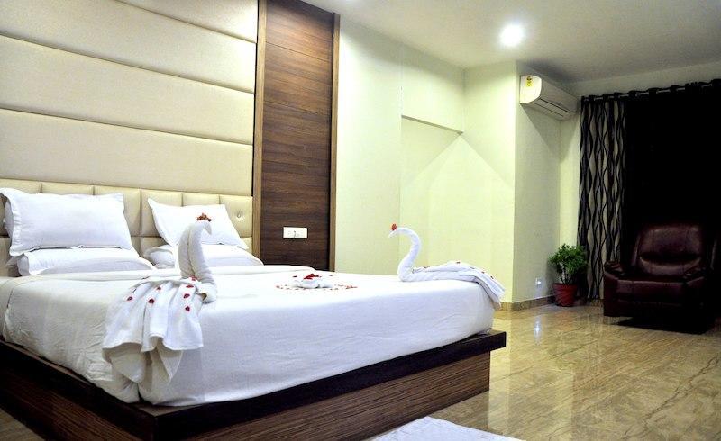 Hotel Suncity Palace Jharsuguda Exteriör bild